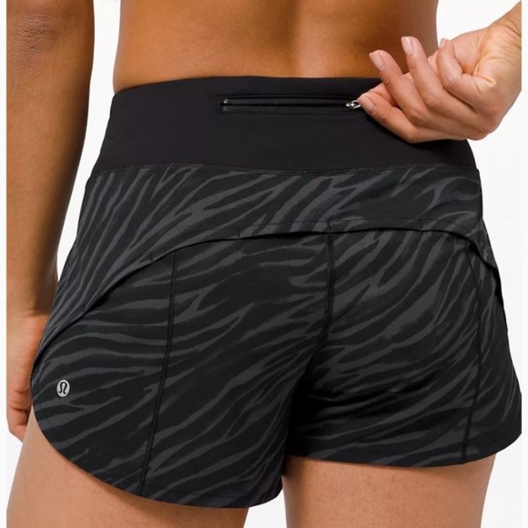 lululemon athletica Pants - NWT Lululemon Speed Up MR Short 4", Sz 6, LTDC/BLK